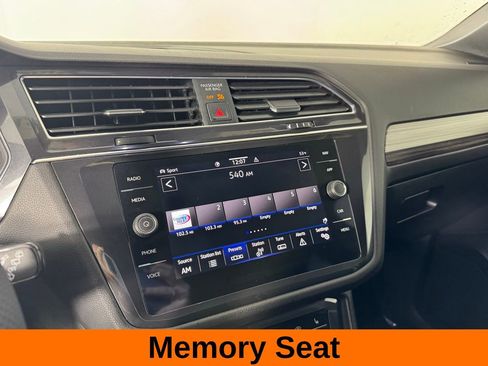 Used 2022 Volkswagen Tiguan SEL R-Line image 16