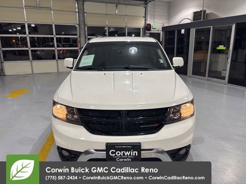 Used 2018 Dodge Journey Crossroad image 3