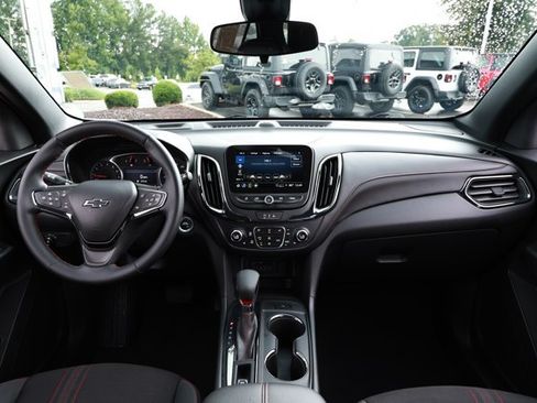 Used 2024 Chevrolet Equinox RS FWD image 29