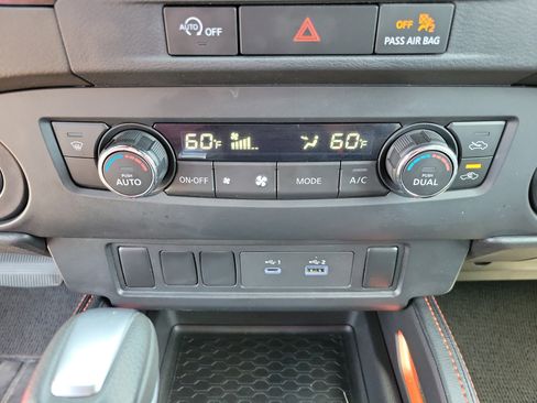 Used 2024 Nissan Frontier Pro-X w/ Tow Package image 12