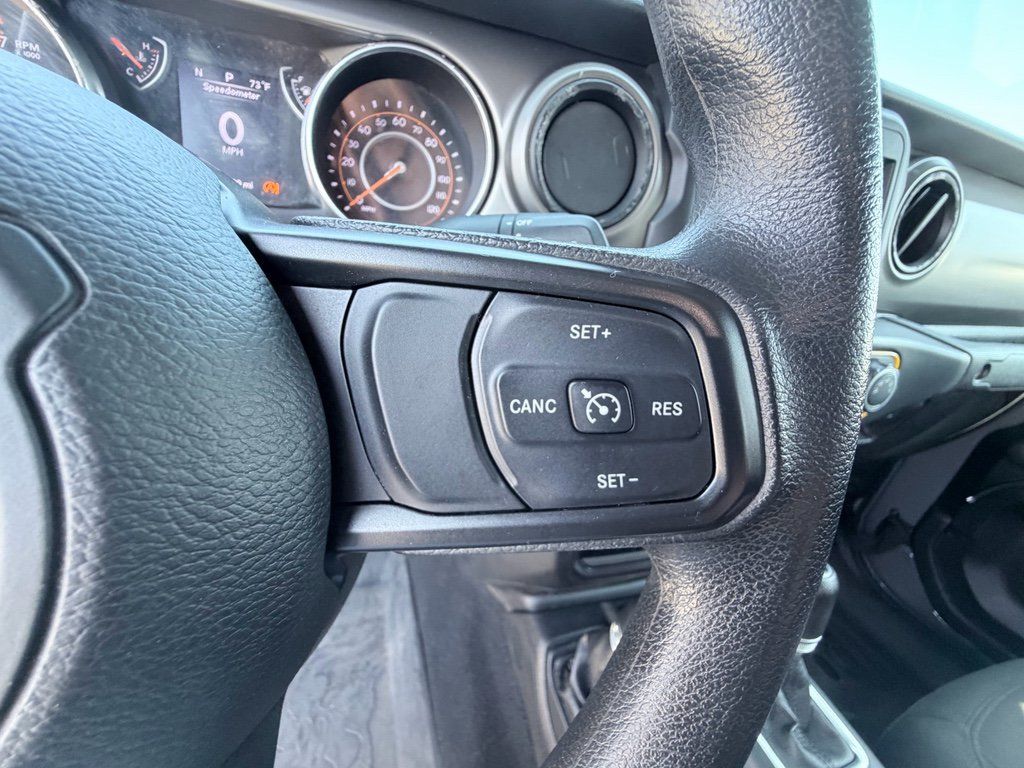 Used 2021 Jeep Gladiator Sport AWD/4WD image 14