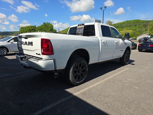 New 2025 RAM 2500 Laramie image 3