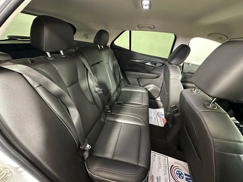 Used 2022 Buick Envision Essence w/ Safety Package image 27