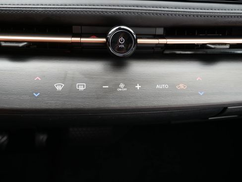 Certified 2024 Nissan Ariya AWD image 23