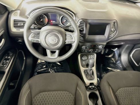 Used 2021 Jeep Compass Sport AWD/4WD image 4