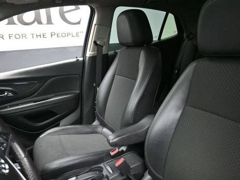 Used 2021 Buick Encore Preferred w/ Safety Package II AWD/4WD image 12