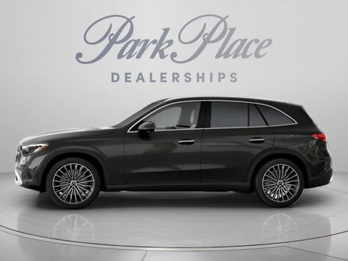 Used 2026 Mercedes-Benz GLC 300 4MATIC image 9