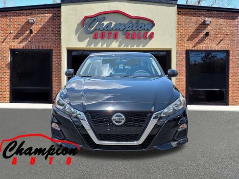 Used 2019 Nissan Altima 2.5 S FWD image 10