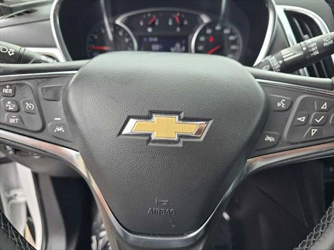 Used 2024 Chevrolet Equinox LT FWD image 23