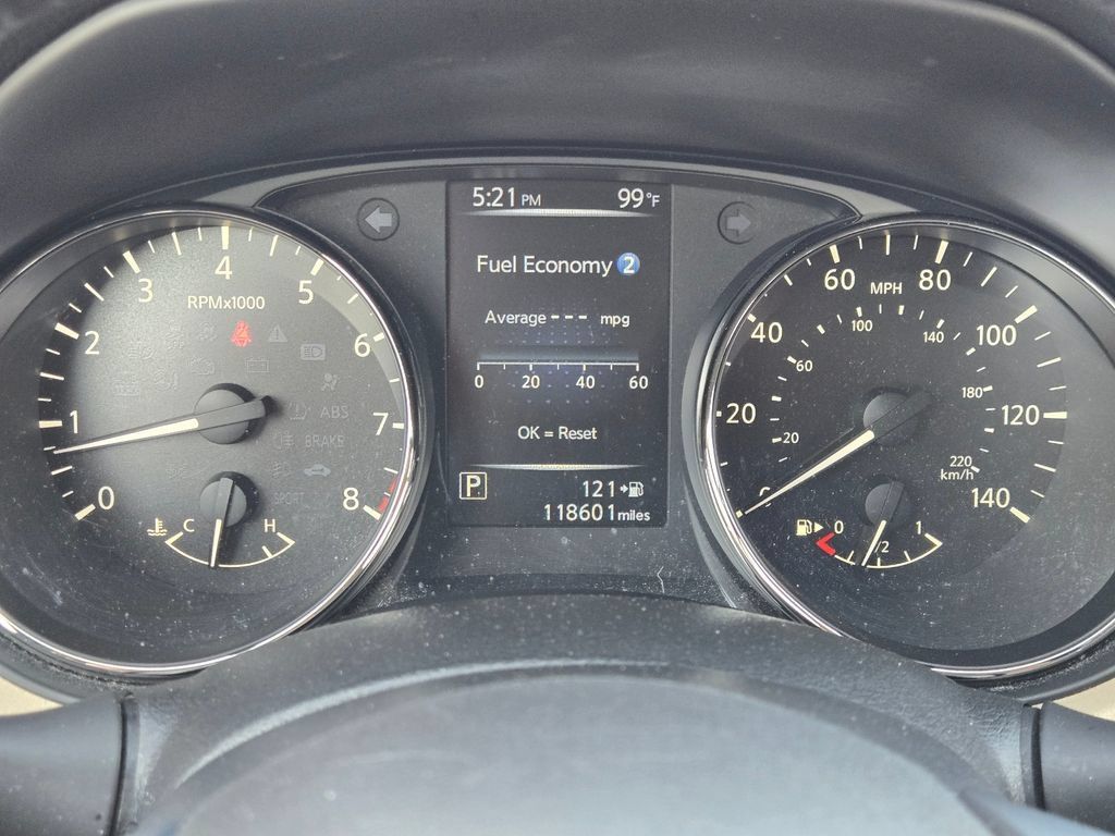 Used 2017 Nissan Rogue SL FWD image 26