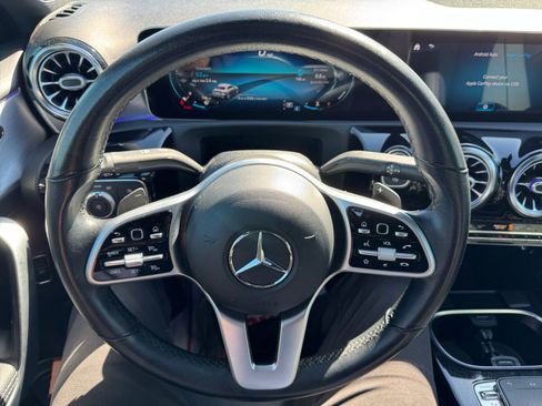 Used 2019 Mercedes-Benz A 220 4MATIC image 9