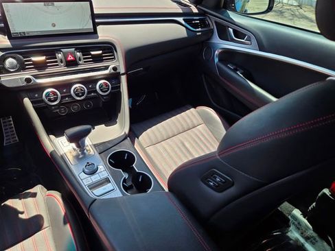 Used 2023 Genesis G70 2.0T w/ Sport Prestige Package AWD/4WD image 17