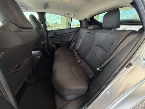 Used 2022 Toyota Prius LE FWD image 16