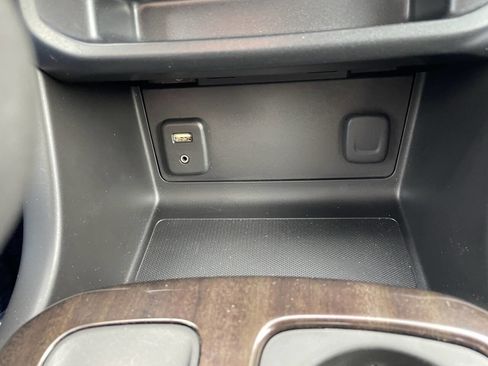 Used 2015 GMC Canyon SLE w/ SLE Convenience Package image 24