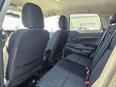Used 2020 Mitsubishi Outlander Sport ES AWD/4WD image 11