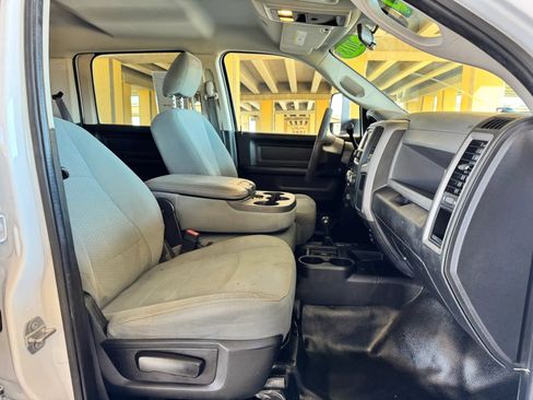 Used 2018 RAM 3500 Tradesman w/ Chrome Appearance Group AWD/4WD image 25