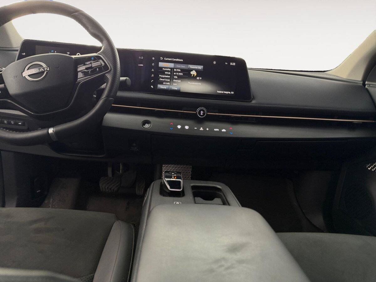 Used 2024 Nissan Ariya AWD image 11