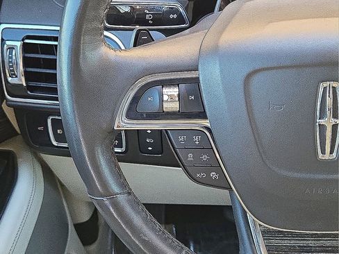 Used 2023 Lincoln Navigator Black Label image 17