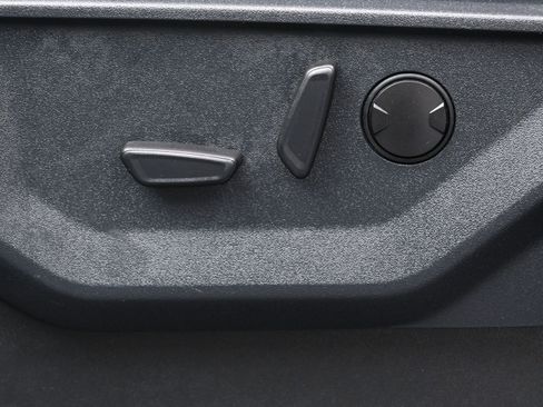 Used 2022 Ford F150 XLT w/ Equipment Group 302A High image 10