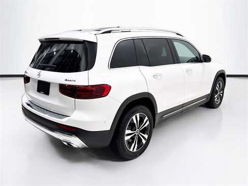Certified 2025 Mercedes-Benz GLB 250 4MATIC image 5