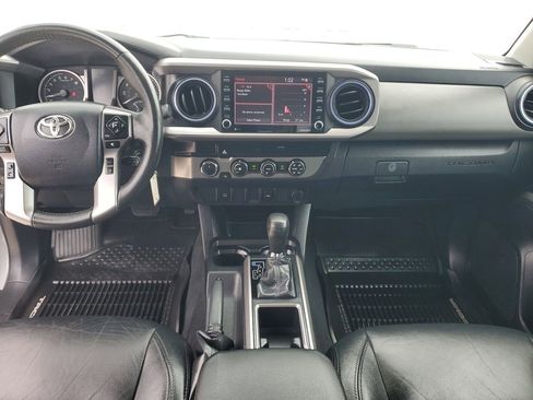 Certified 2020 Toyota Tacoma SR5 image 10