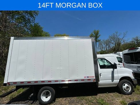 New 2027 Ford E-350 and Econoline 350 Super Duty w/ Driver's Safety Package RWD image 4
