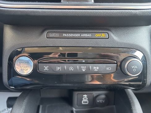 Used 2024 Ford Escape Platinum AWD/4WD image 19