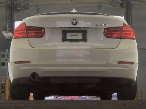 Used 2014 BMW 320i 4DR SEDAN image 7