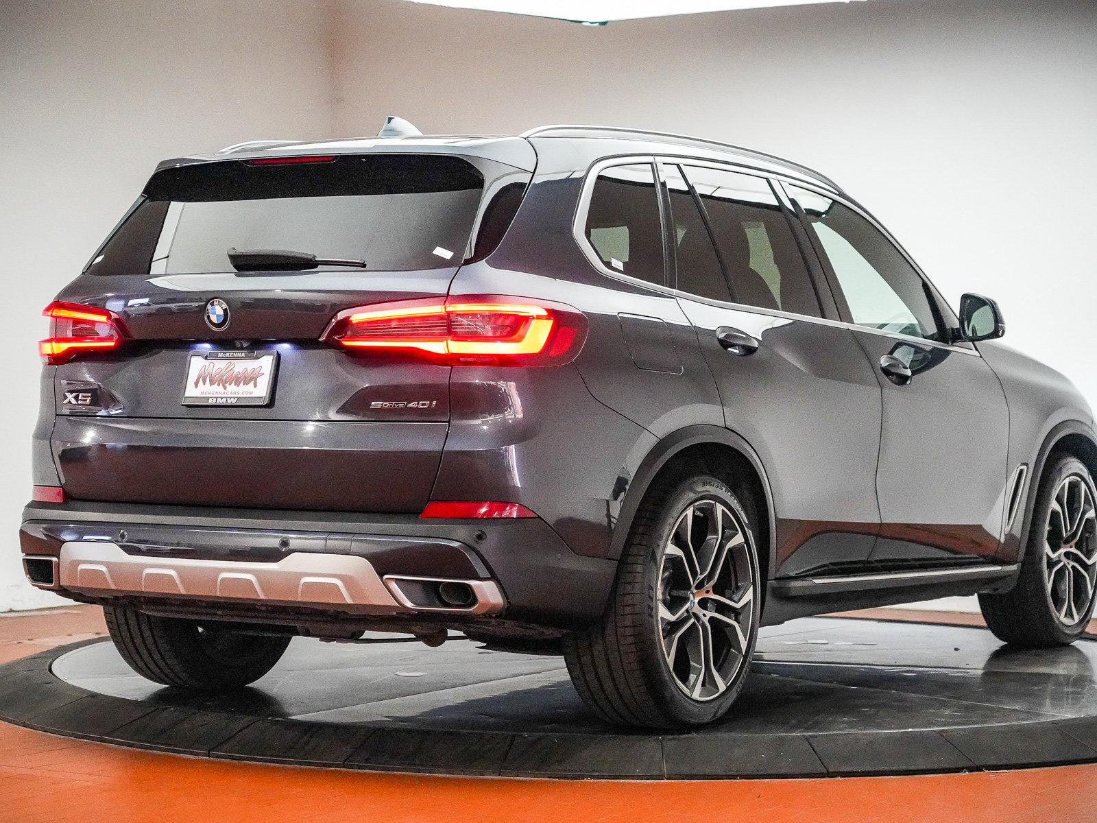 Used 2021 BMW X5 sDrive40i w/ Premium Package RWD image 5