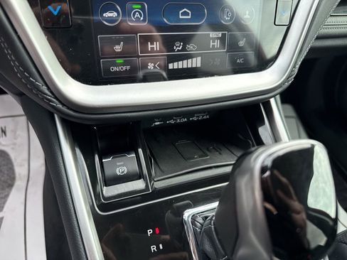 Used 2024 Subaru Outback Limited image 18