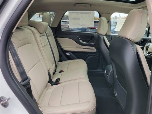 New 2026 Lincoln Corsair Reserve image 21