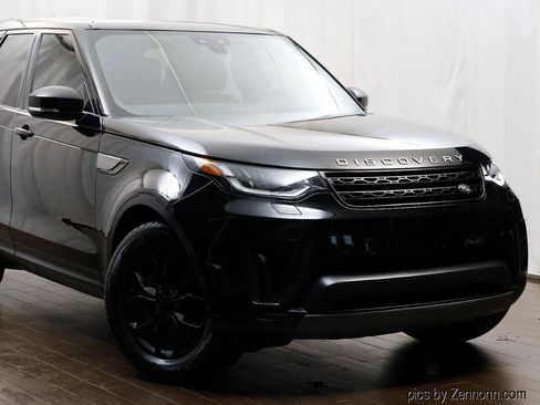 Used 2020 Land Rover Discovery SE AWD/4WD image 2