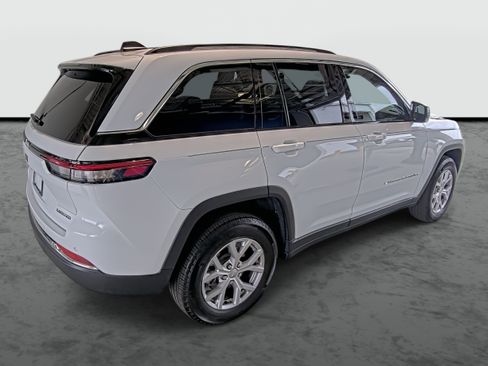 Used 2022 Jeep Grand Cherokee Limited AWD/4WD image 14