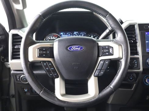 Used 2020 Ford F150 Lariat w/ Trailer Tow Package image 12