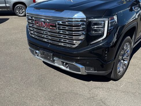 Used 2024 GMC Sierra 1500 Denali w/ Denali Reserve Package AWD/4WD image 2