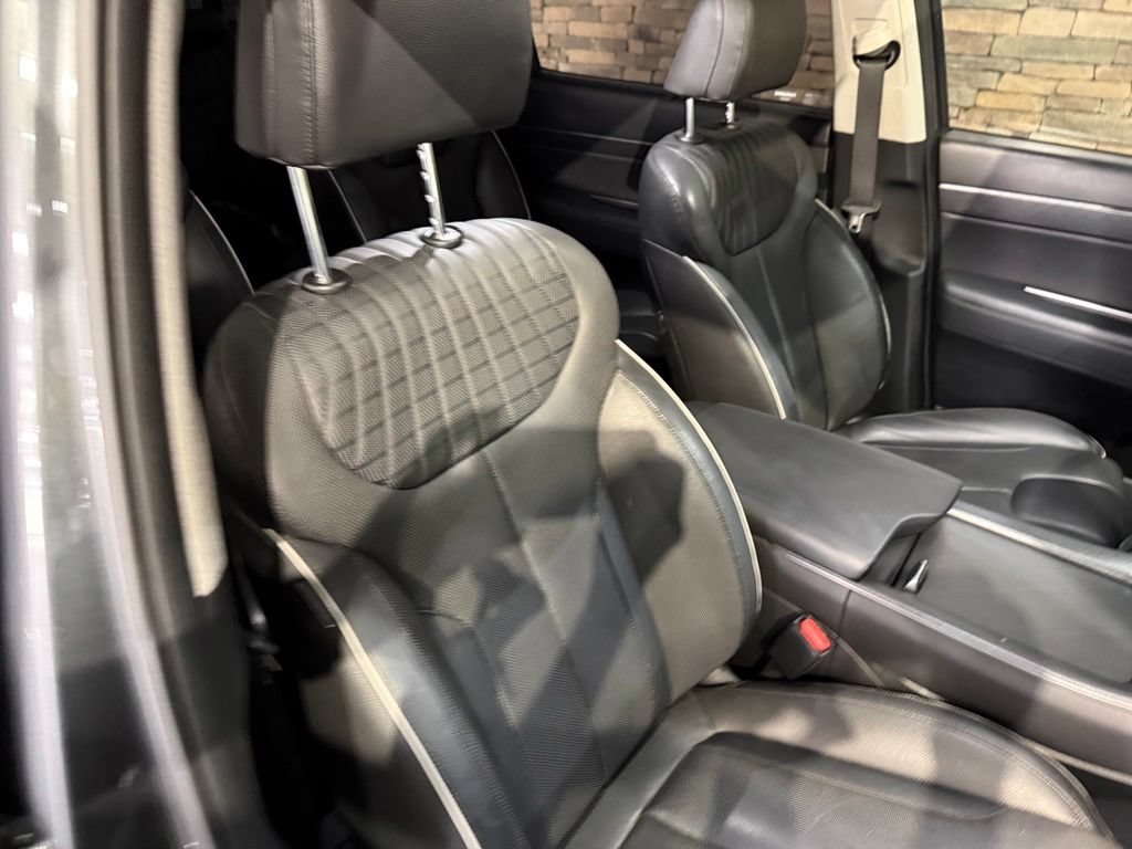 Used 2023 Hyundai Palisade Limited AWD/4WD image 25