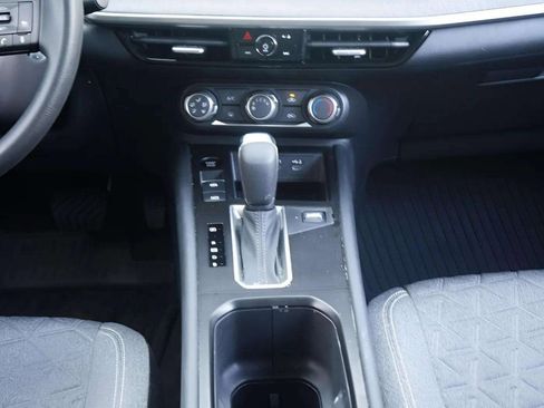 Used 2025 Nissan Kicks SV image 24