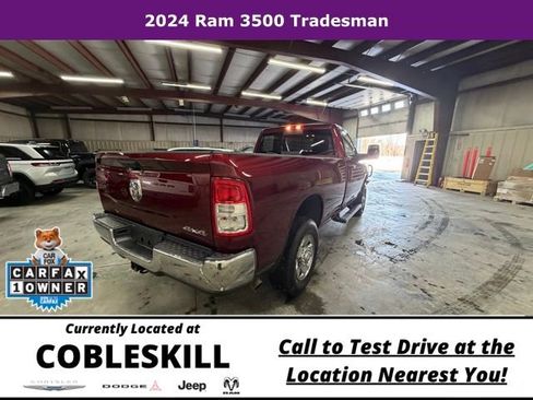 Used 2024 RAM 3500 Tradesman w/ Chrome Appearance Group AWD/4WD image 4