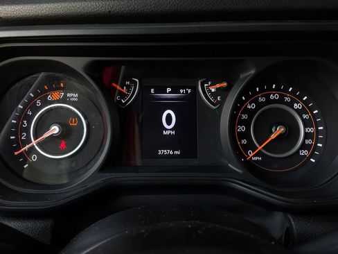 Used 2025 Jeep Wrangler Unlimited Sport AWD/4WD image 36