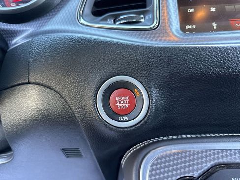 Used 2018 Dodge Challenger SRT Hellcat image 15