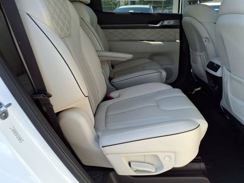 Used 2020 Hyundai Palisade Limited FWD image 14