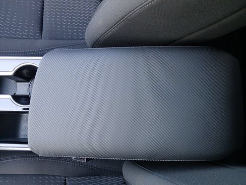 New 2026 Chevrolet Equinox LT w/ Safety and Technology Package FWD image 22