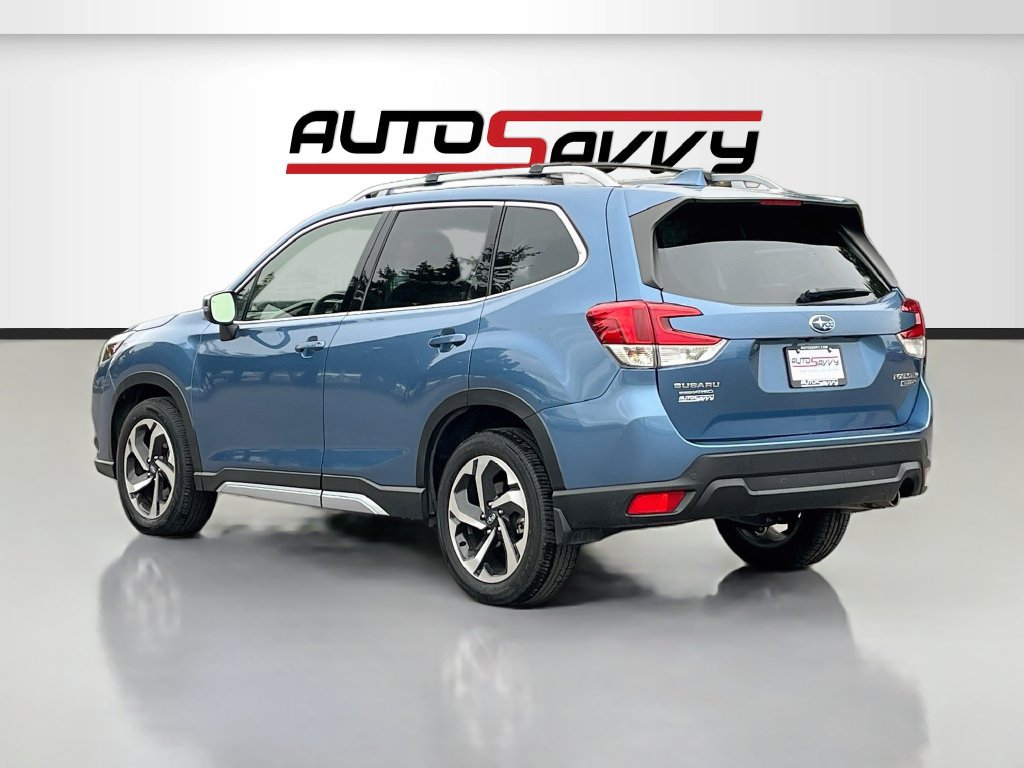 Used 2023 Subaru Forester Touring AWD/4WD image 5