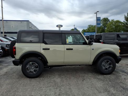New 2026 Ford Bronco Big Bend AWD/4WD image 2