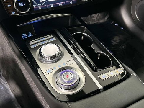 Used 2024 Genesis G80 2.5T image 7