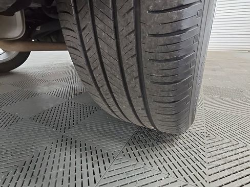 Used 2022 Buick Encore GX Essence w/ Experience Buick Package image 51