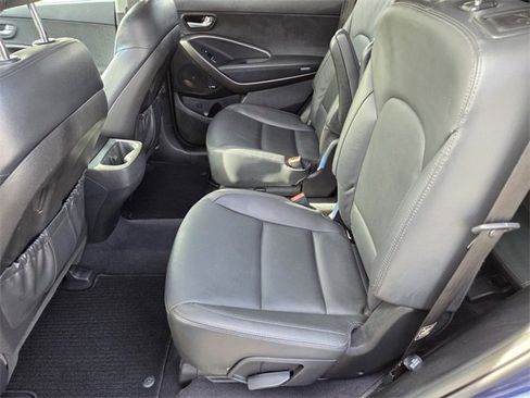 Used 2017 Hyundai Santa Fe Limited image 12