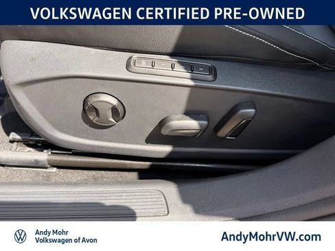 Used 2025 Volkswagen Jetta SEL FWD image 13