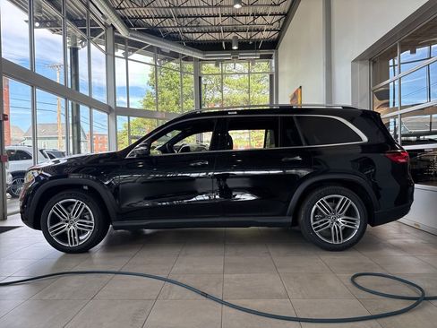 Certified 2025 Mercedes-Benz GLS 450 4MATIC image 4
