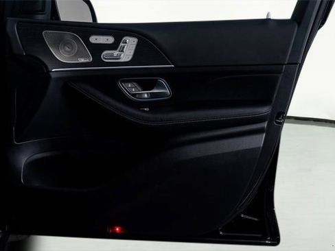 Used 2024 Mercedes-Benz GLE 450 4MATIC w/ Winter Package image 45